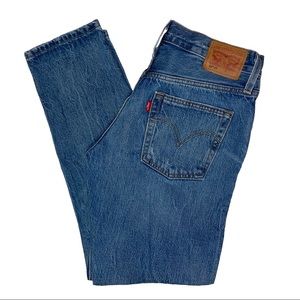Levi’s 501 Ct Distressed Jeans